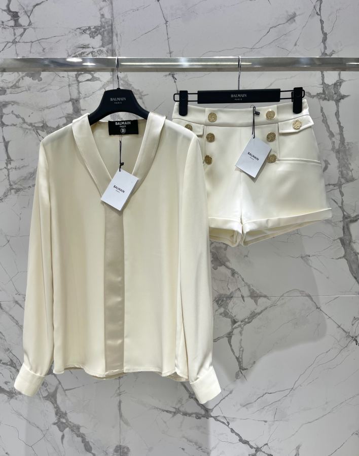 BALMAIN Women 𝗕𝗔𝗟𝗠𝗔𝗜* Bal's acetate fabric deconstructed I-buckle diamond button — AAA Quality Replica — photo 9