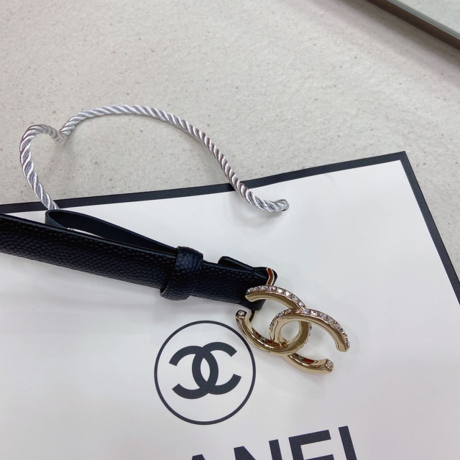 CHANEL belt Brass, pearls, rhinestones, and caviar pattern calfskin belts are exquisite and elegant, — 1:1 Replica For Sale — photo 2