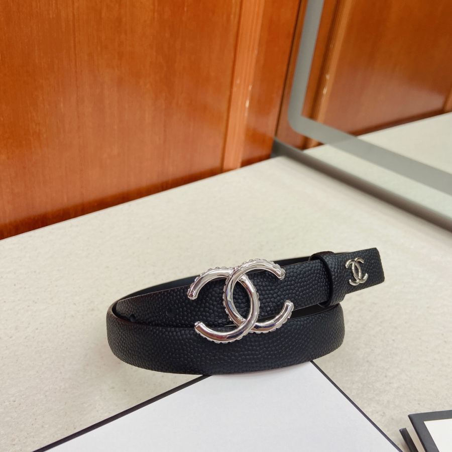 CHANEL belt Brass, pearls, rhinestones, and caviar pattern calfskin belts are exquisite and elegant, — AAA Quality Replica — photo 5
