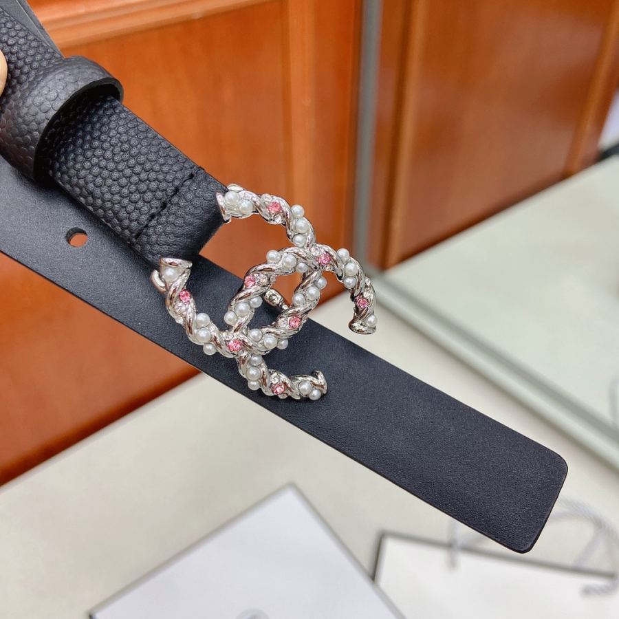 CHANEL belt Brass, pearls, rhinestones, and caviar pattern calfskin belts are exquisite and elegant, — Premium Replica — photo 2