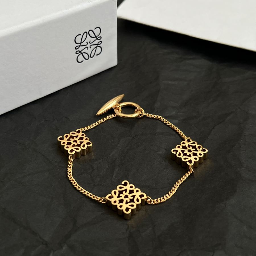Loewe Jewelry 20150 L0 EWE Loewe Anagram LOEWE ZP replica — photo 5