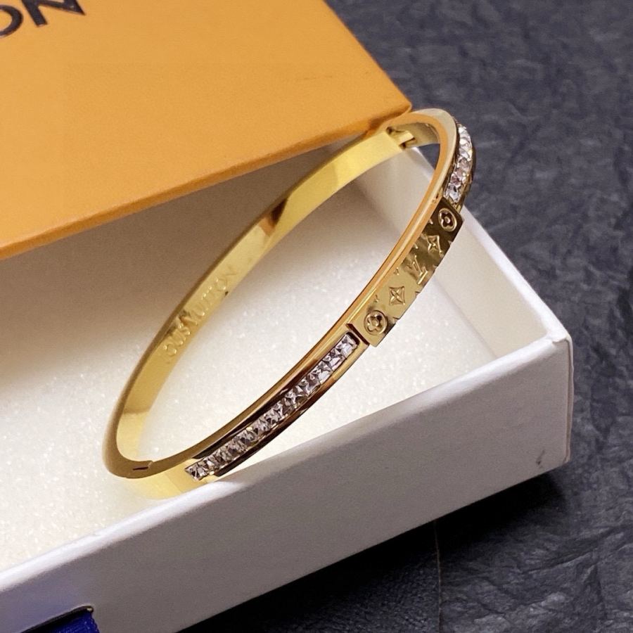 Louis Vuitton Jewelry New Arrival LV Louis Vuitton MM — 1:1 Replica For Sale