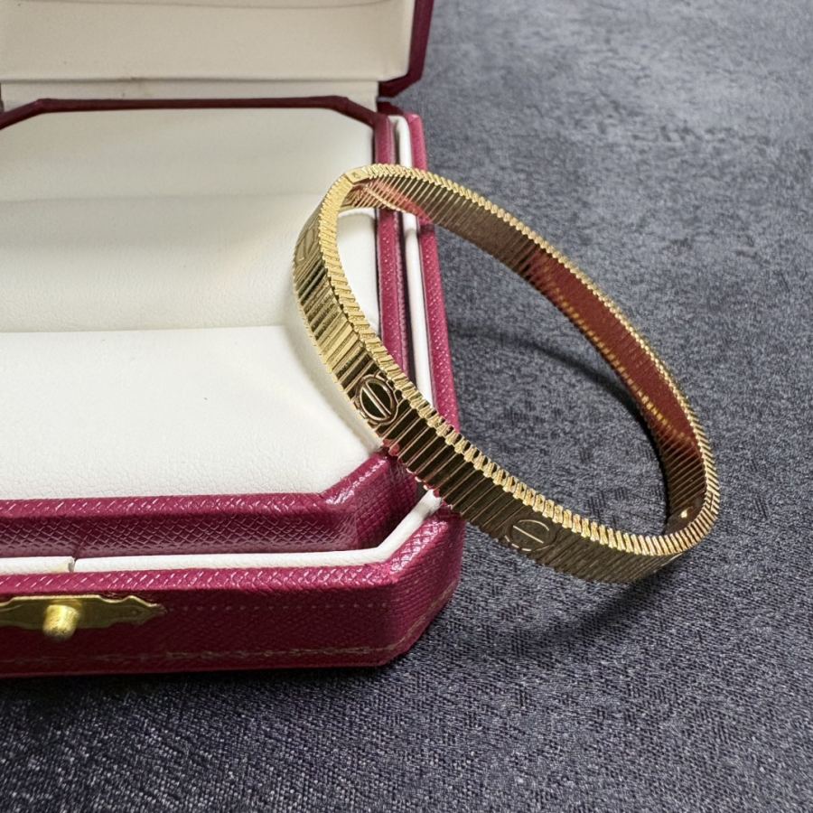 Cartier Jewelry New Cartier 18k logo 360 — 1:1 Replica For Sale — photo 5