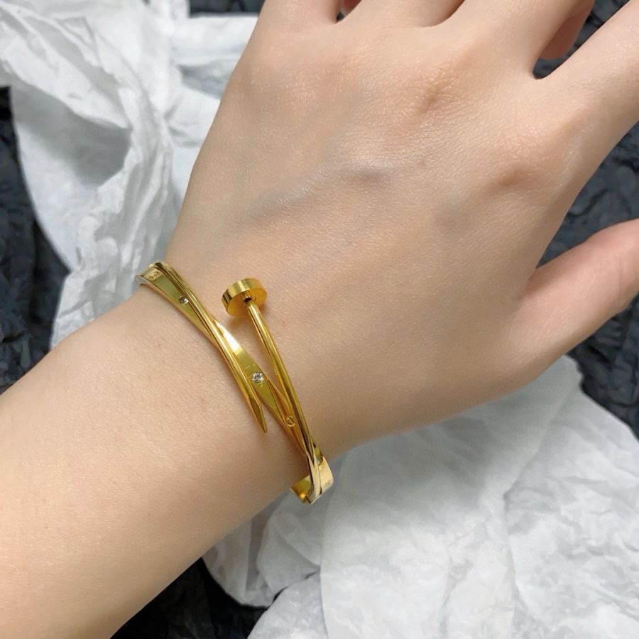 Cartier Jewelry Cartier 18k logo 360 — Premium Replica — photo 3