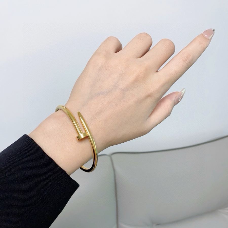 Cartier Jewelry Cartier 18k logo 360 — 1:1 Replica For Sale