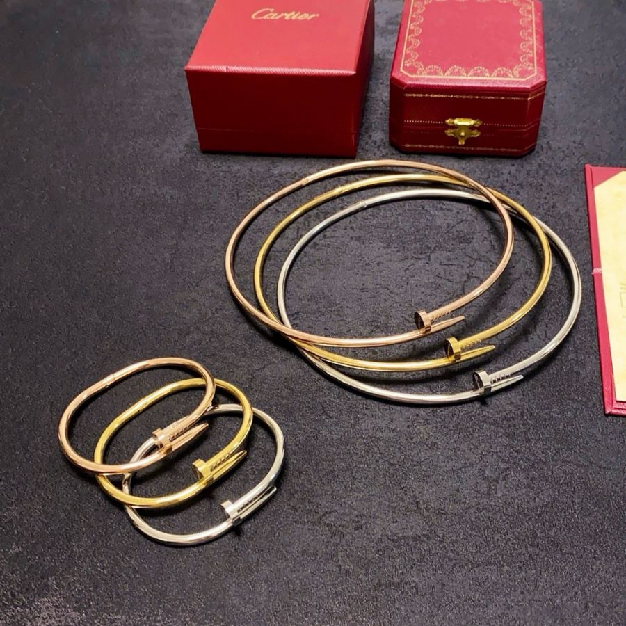 Cartier Jewelry Cartier 18k logo 360 — 1:1 Replica For Sale — photo 3
