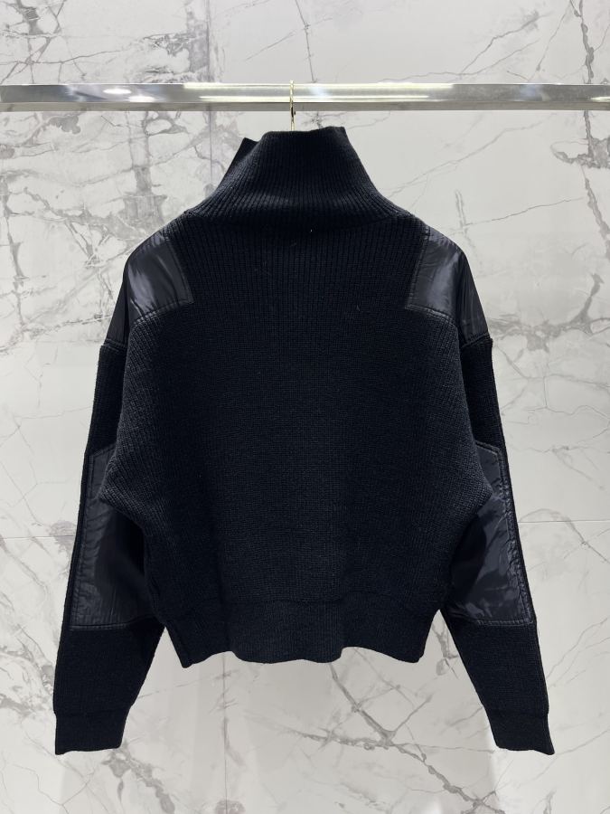 Vivienne Westwood Women 𝐕𝐢𝐯𝐢𝐞𝐧𝐧* Queen Mother New Button Large Lapel Sweater — 1:1 Replica — photo 9