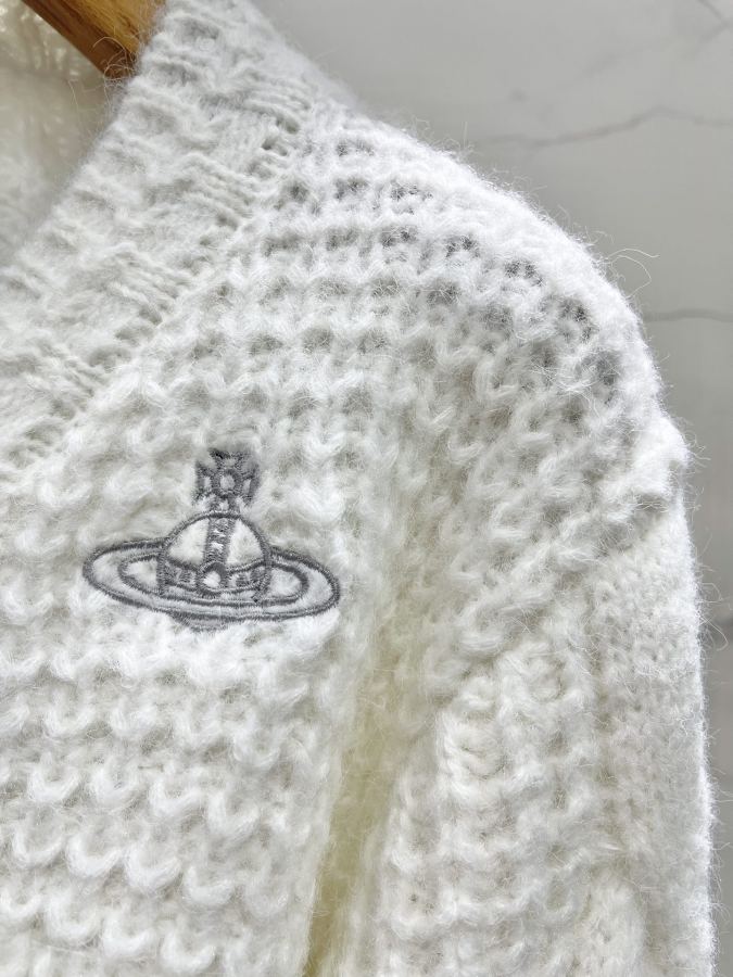 Vivienne Westwood Women 𝐕𝐢𝐯𝐢𝐞𝐧𝐧* Saturn Queen Mother Embroidered V-neck Knitted — 1:1 Replica — photo 4
