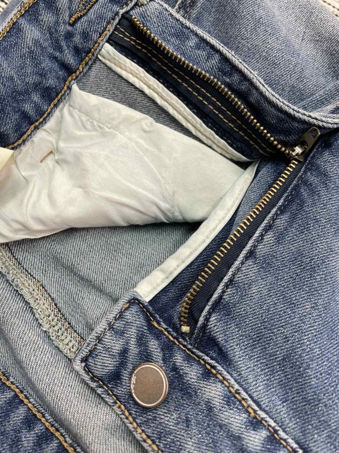 LV Women New jeans, denim fabric super slimming, straight version lengthens legs, pair with short — AAA Quality Replica — photo 5