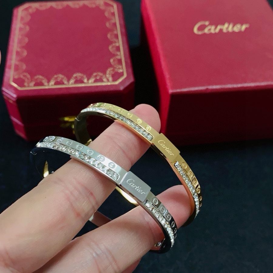 Cartier Jewelry Cartier 18k logo 360 — AAA Quality Replica — photo 8