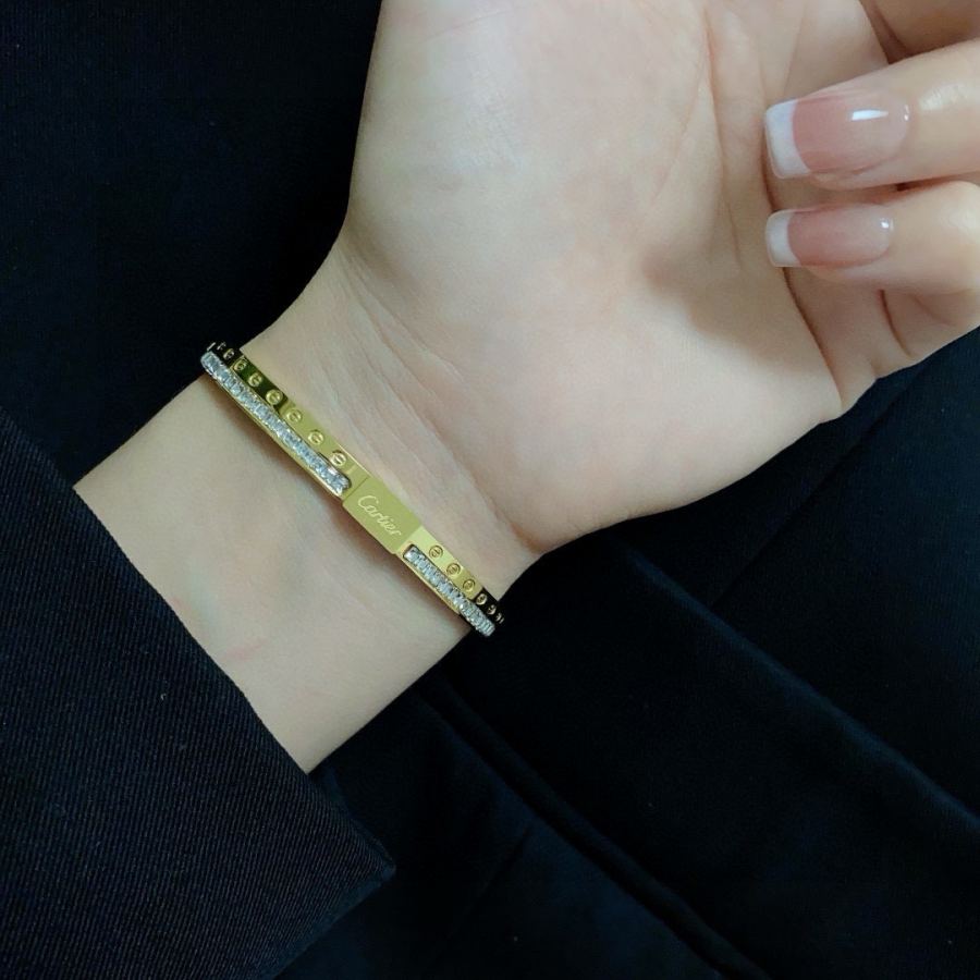 Cartier Jewelry Cartier 18k logo 360 — AAA Quality Replica — photo 3