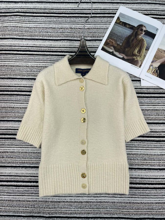 LV Women New knitted short-sleeved cardigan, made of blended knitted fabric with a delicate plush — 1:1 Replica For Sale
