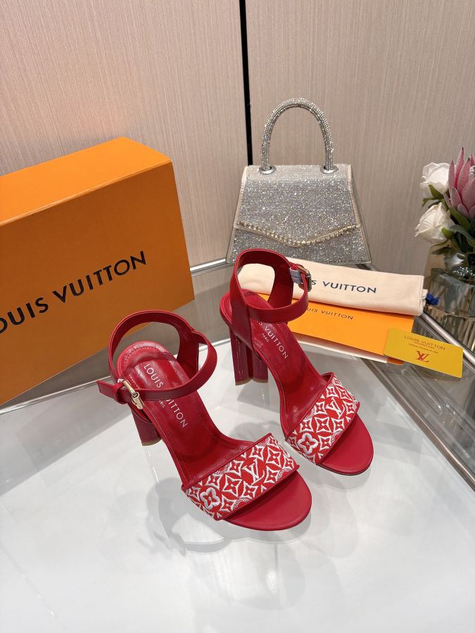 LV women's shoes The same style as the L Spring and Summer Show｜10cm beautiful sandals, restored — 1:1 Replica — photo 6