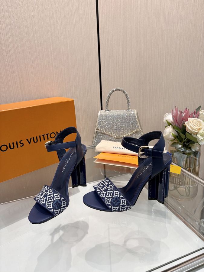 LV women's shoes The same style as the L Spring and Summer Show｜10cm beautiful sandals, restored — AAA Quality Replica — photo 6