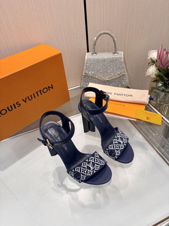 LV women's shoes The same style as the L Spring and Summer Show｜10cm beautiful sandals, restored — AAA Quality Replica — photo 4