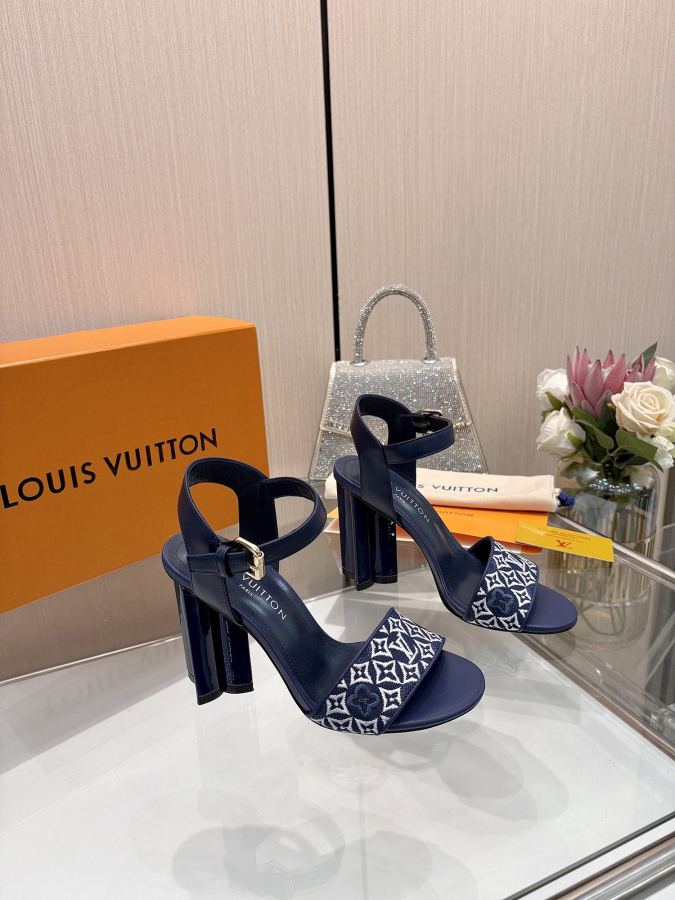 LV women's shoes The same style as the L Spring and Summer Show｜10cm beautiful sandals, restored — AAA Quality Replica — photo 2