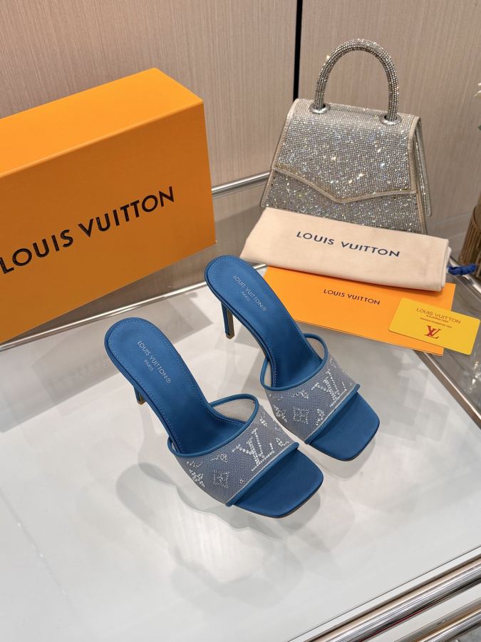 LV women's shoes LV 2026 Spring/Summer New｜Rhinestone high heels and sandals are so beautiful — Premium Replica — photo 2