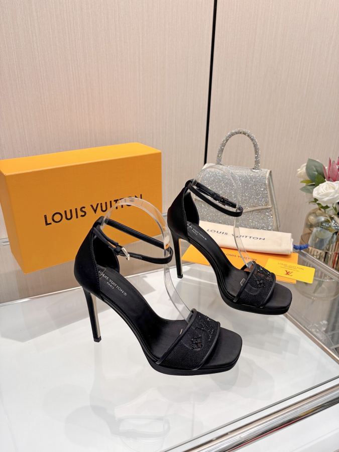 LV women's shoes L’s new spring/summer 2026｜hot-drilled high-heeled sandals are so beautiful — Premium Replica — photo 4