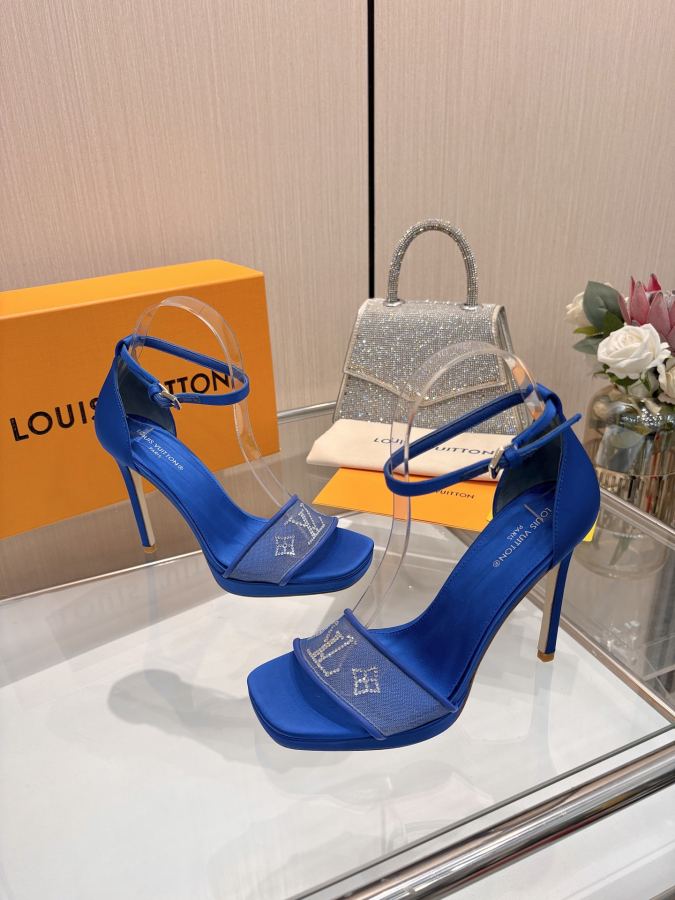 LV women's shoes L’s new spring/summer 2026｜hot-drilled high-heeled sandals are so beautiful — 1:1 Replica For Sale — photo 4