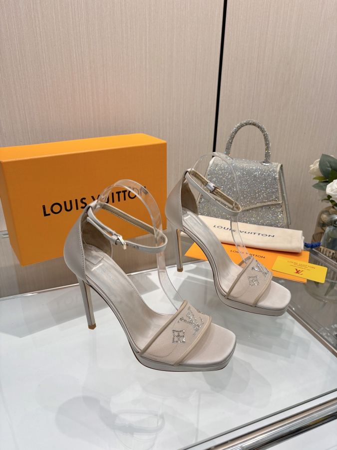 LV women's shoes L’s new spring/summer 2026｜hot-drilled high-heeled sandals are so beautiful — AAA Quality Replica — photo 4