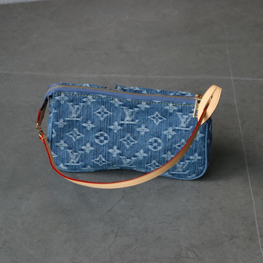 LV bag Actual pictures of all-steel chip raw materials! — Premium Replica — photo 3