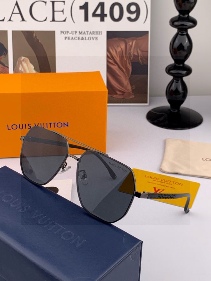 LV glasses LV men's colorful aviator polarized sunglasses Material: HD nylon thickened card slot — 1:1 Replica For Sale — photo 6