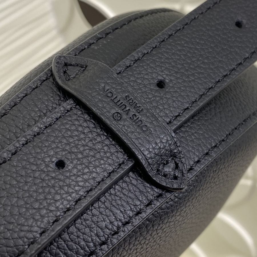 Borsa LV 853 M11429 M83546 Marsupio Low Key LV — photo 9