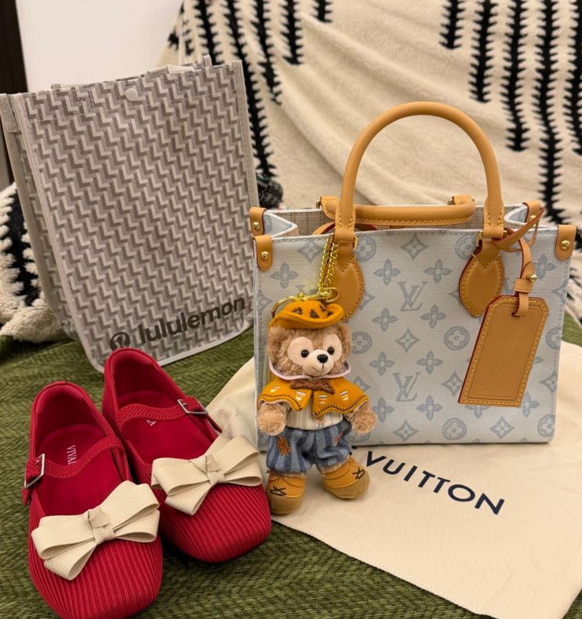 LV bag Square and square, the more I look at it, the more I fall in love with it — AAA Quality Replica — photo 5