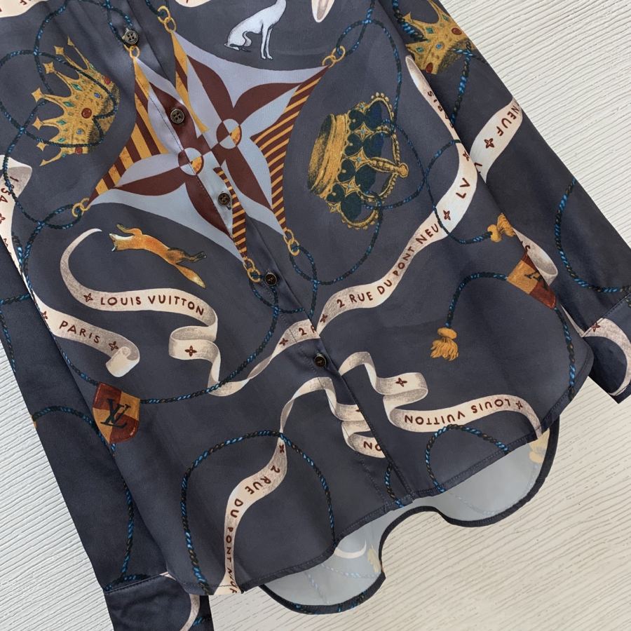 LV Women D26012284 LOUOS* LV 𝑺 𝑴 𝑳 M 44 118 60 70 | 74 — 1:1 Replica For Sale — photo 3