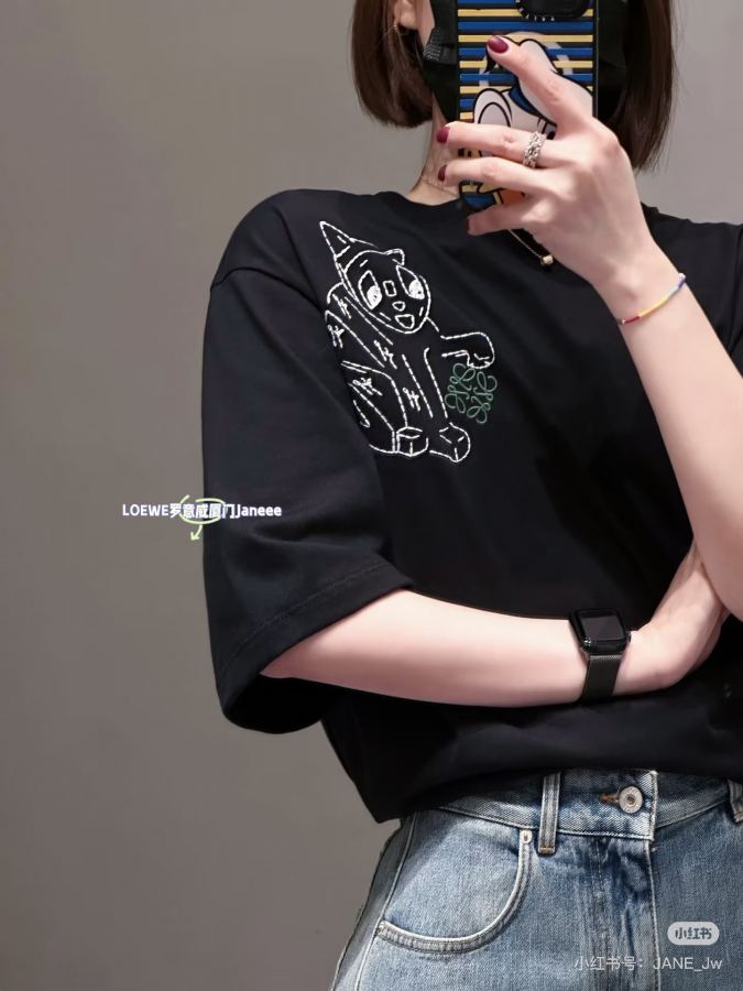 LV Women G26012343 LOEW* LV New logo T 𝑺 𝑴 𝑳 𝑿𝑳 𝑿𝑿𝑳 M 44 — 1:1 Replica For Sale — photo 3