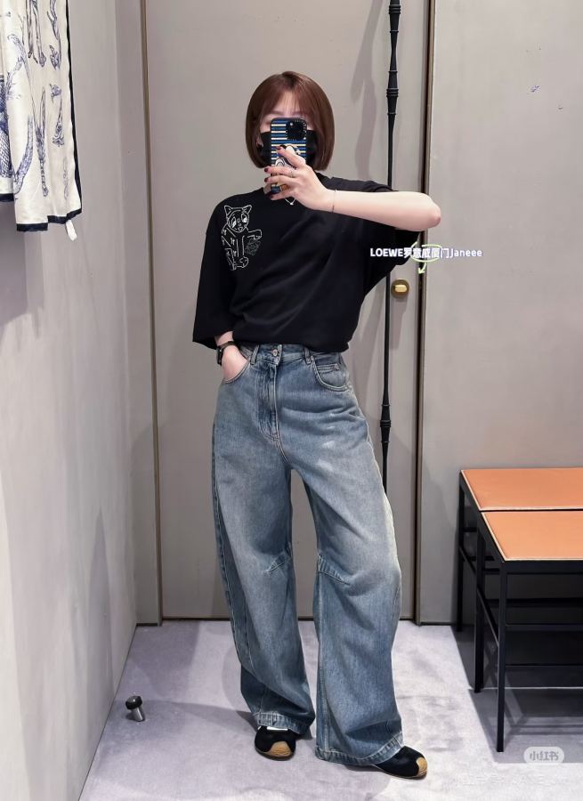 LV Women G26012343 LOEW* LV New logo T 𝑺 𝑴 𝑳 𝑿𝑳 𝑿𝑿𝑳 M 44 — 1:1 Replica For Sale — photo 6