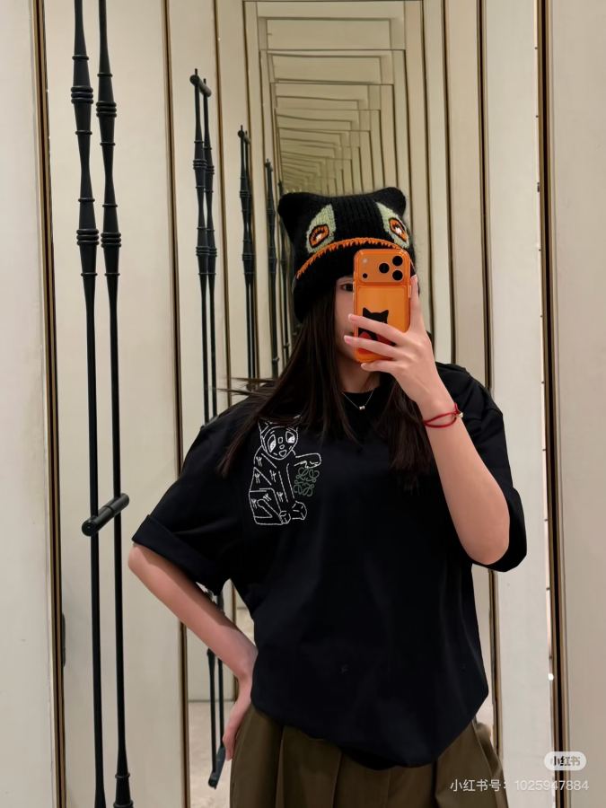 LV Women G26012343 LOEW* LV New logo T 𝑺 𝑴 𝑳 𝑿𝑳 𝑿𝑿𝑳 M 44 — 1:1 Replica For Sale — photo 9