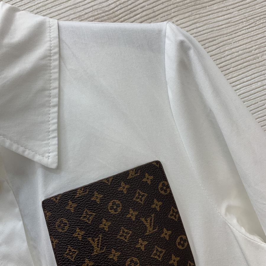LV Women D26031175 LOUIS* LV New logo 𝑺 𝑴 𝑳 𝑿𝑳 𝑿𝑿𝑳 M — 1:1 Replica For Sale — photo 4