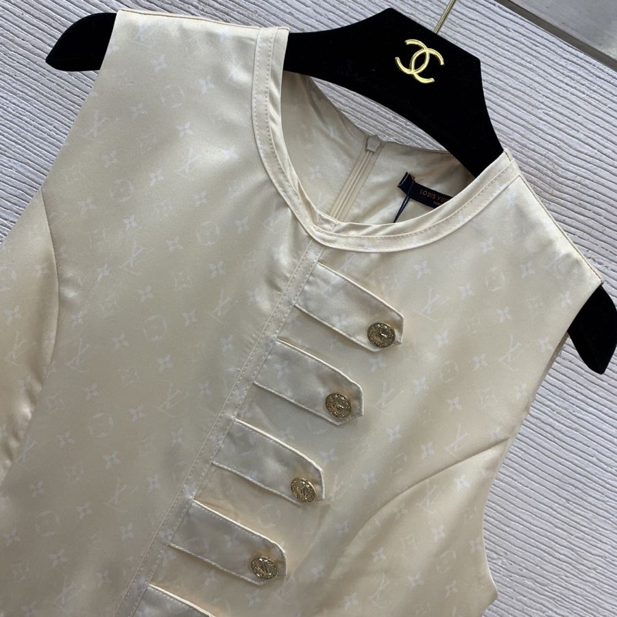 LV Women D26031287 LOUIS* LV logo A 𝑺 𝑴 𝑳 M 88 78 85 — 1:1 Replica For Sale — photo 2