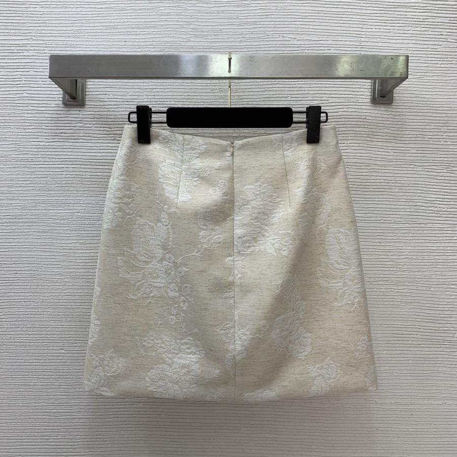 Valentino Women G26030943 VALENTIN*O New A 𝑺 𝑴 𝑳 𝑿𝑳 M 40 100 60 50 — AAA Quality Replica — photo 9