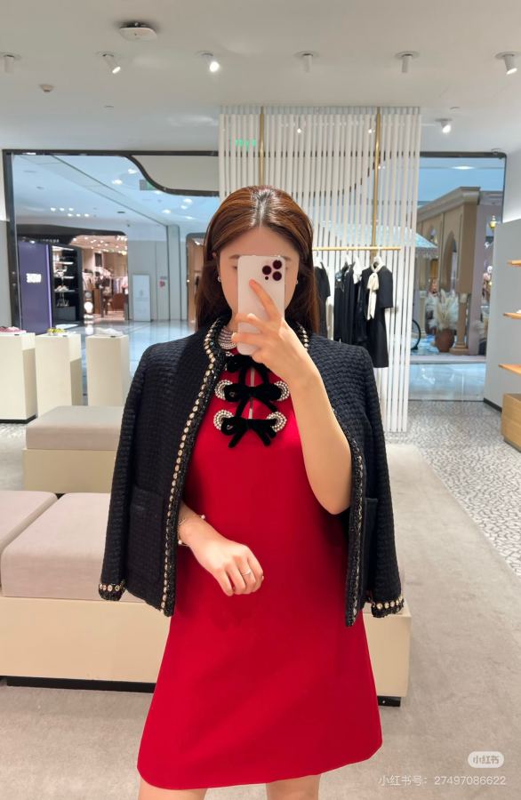 Valentino Women G26030945 VALENTIN*O 2026 𝑺 𝑴 𝑳 𝑿𝑳 S 88 20 87 — AAA Quality Replica — photo 2