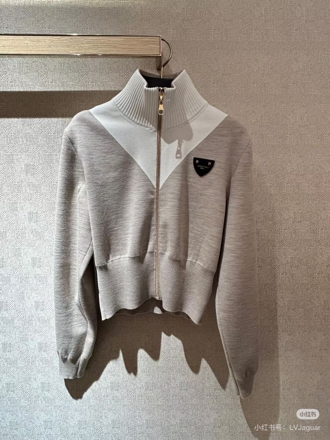 LV Women G26031342 LOUIS* LV New logo 𝑺 𝑴 𝑳 M 41 — 1:1 Replica — photo 9