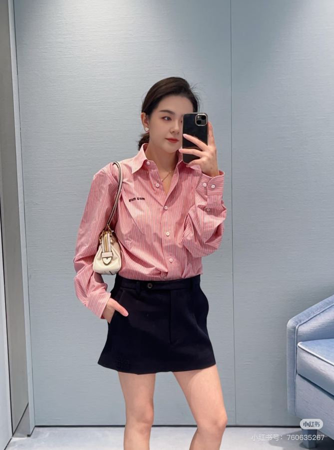 Miumiu Women D26031347 Miu Mi* New logo 𝑺 𝑴 𝑳 M 43 108 64 73 — AAA Quality Replica — photo 5
