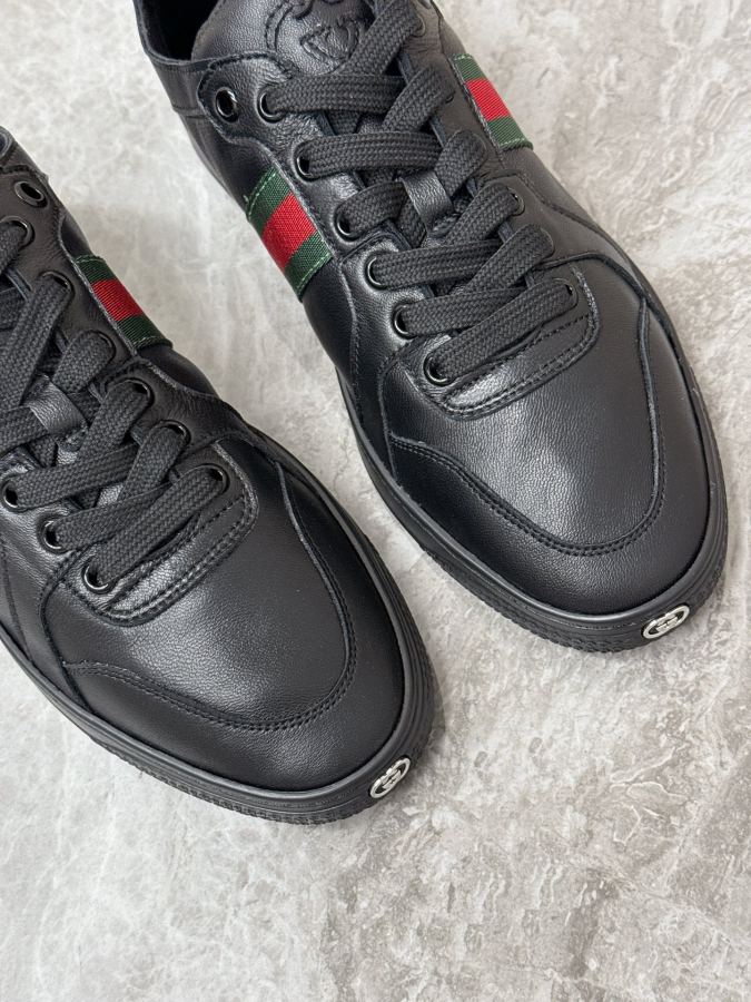 Gucci women's shoes Gucci's latest spring and summer catwalk style casual shoes for couples — 1:1 Replica — photo 8