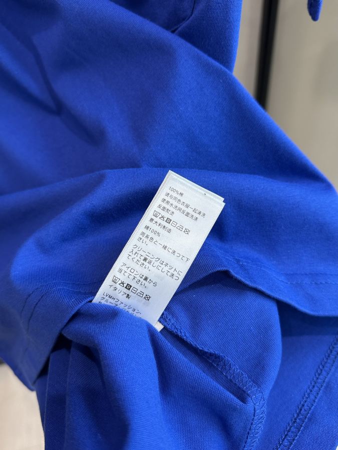 Celine Kvinner CELINE 2026ss T + OK får — photo 6