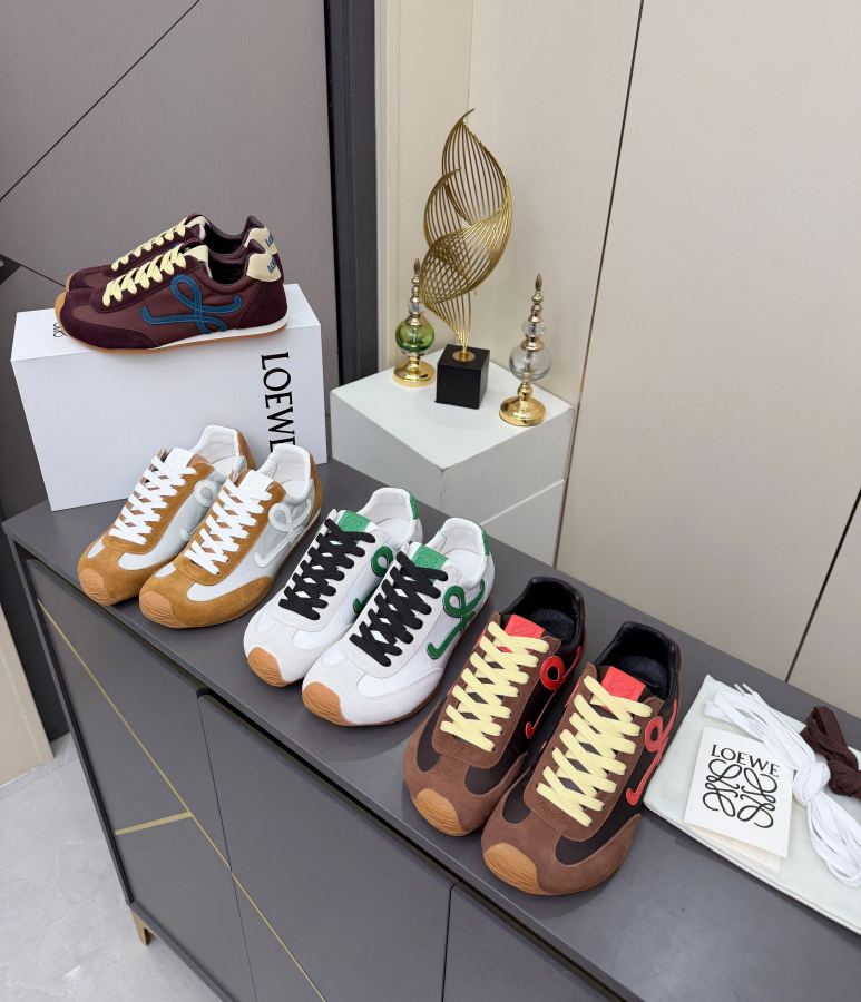 LOEWE women's shoes Really Forrest Gump shoes, the foot feel is invincible! The most popular model — 1:1 Replica For Sale — photo 7