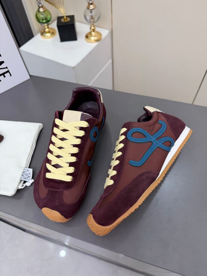 LOEWE women's shoes Really Forrest Gump shoes, the foot feel is invincible! The most popular model — 1:1 Replica For Sale — photo 4