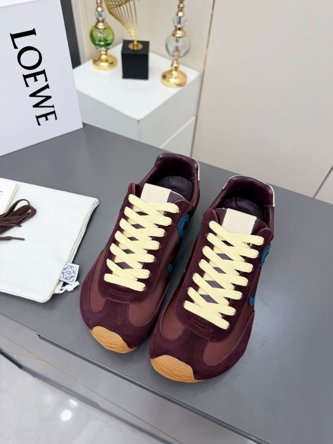LOEWE women's shoes Really Forrest Gump shoes, the foot feel is invincible! The most popular model — 1:1 Replica For Sale — photo 3