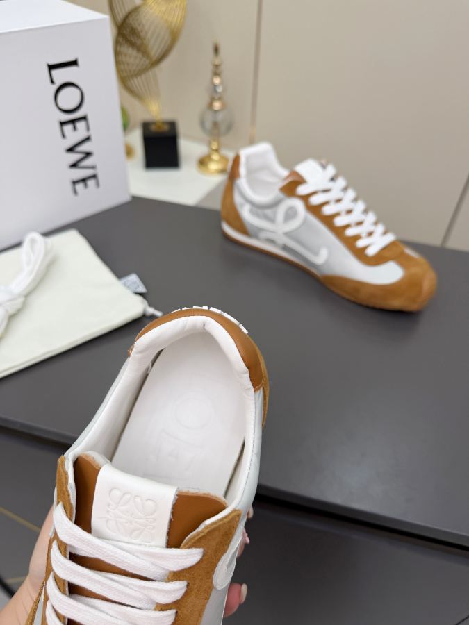 LOEWE women's shoes Really Forrest Gump shoes, the foot feel is invincible! The most popular model — 1:1 Replica For Sale — photo 13