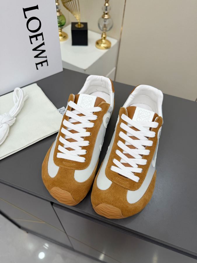 LOEWE women's shoes Really Forrest Gump shoes, the foot feel is invincible! The most popular model — 1:1 Replica For Sale — photo 3