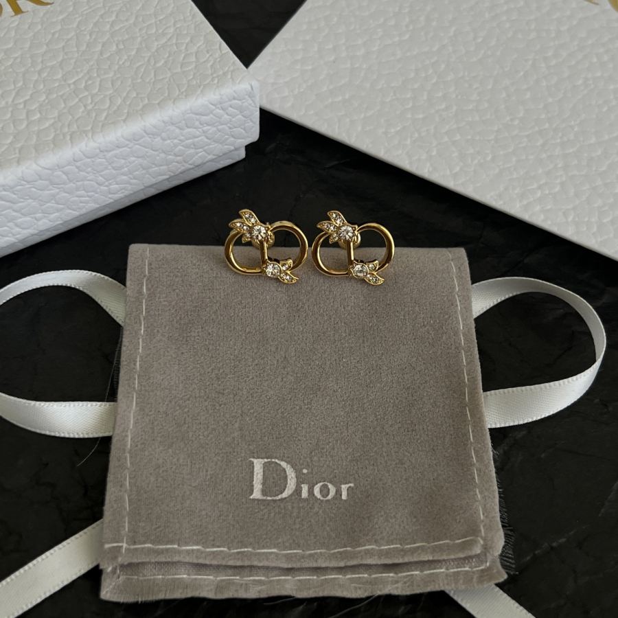 Dior Jewelry Dior earrings are always new at the counters, and the original ones are selected. They — 1:1 Replica — photo 4