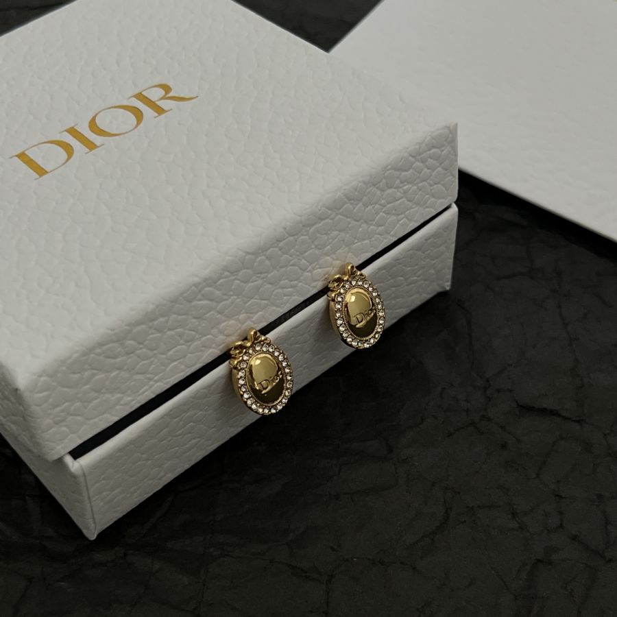 Dior Jewelry Dior earrings are always new at the counters and the original ones are selected. They — Premium Replica — photo 3