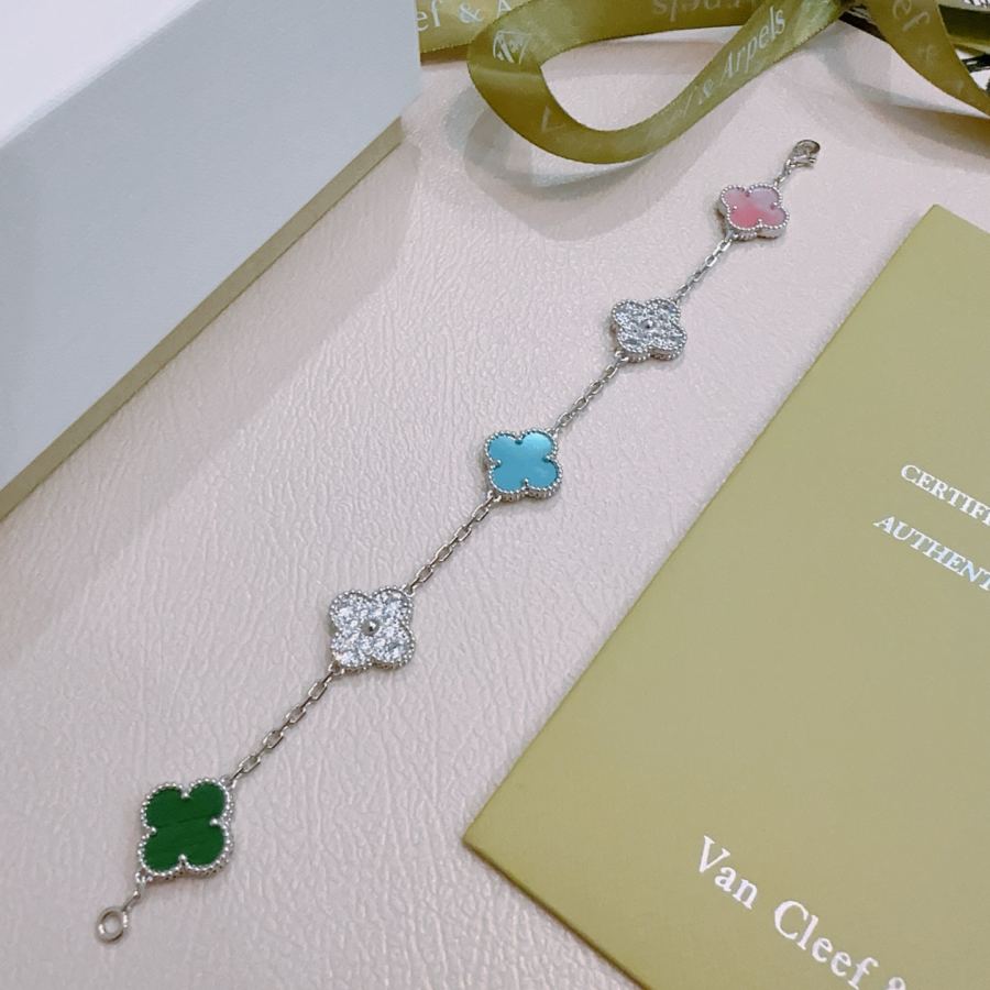 Van Cleef & Arpels Jewelry Four-leaf clover bracelet, Rainbow color, V gold material, handmade, — 1:1 Replica — photo 3
