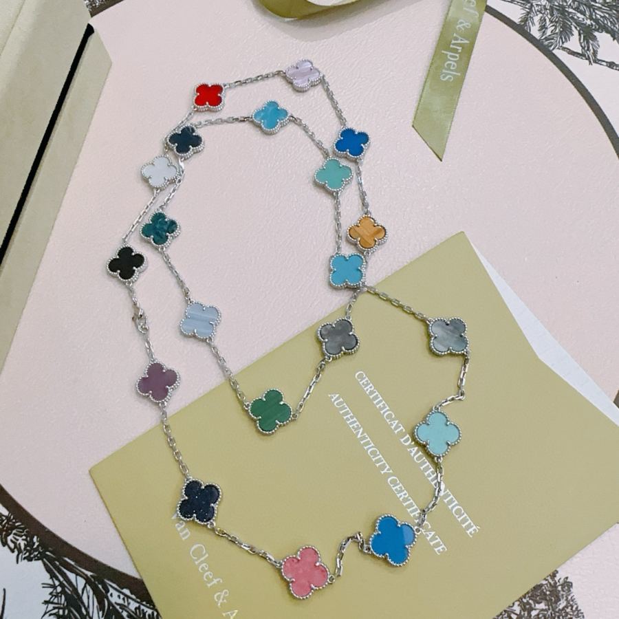 Van Cleef & Arpels Jewelry Four-leaf clover 20 flower Rainbow color necklace V gold material — Premium Replica — photo 3