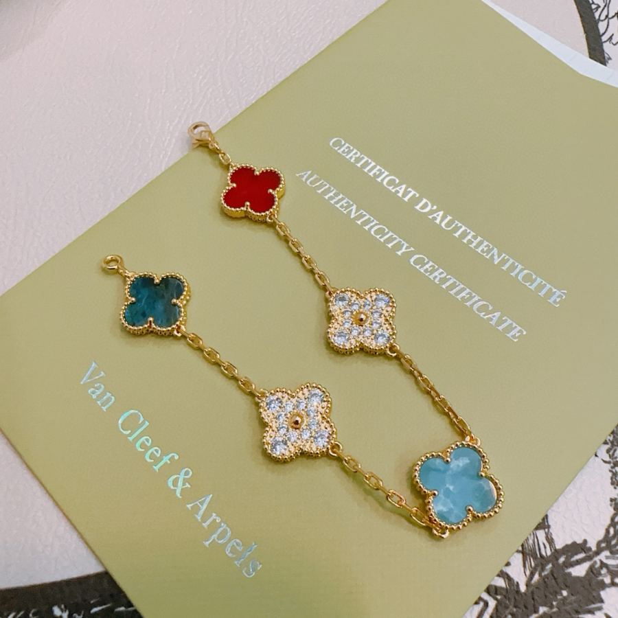 Van Cleef & Arpels Jewelry Four-leaf clover bracelet, rainbow color, V gold material, handmade, — AAA Quality Replica